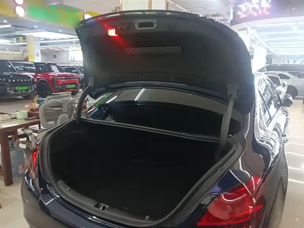 Mercedes-Benz C-Class 2020 — фото 19