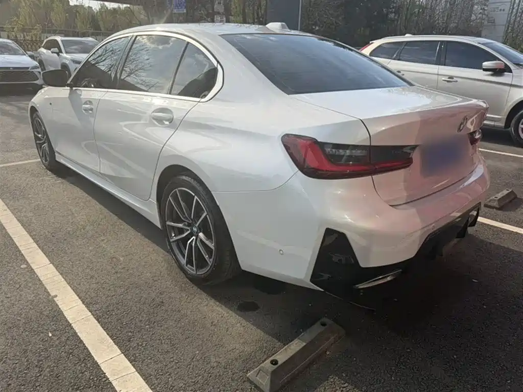 BMW 3 Series 2025