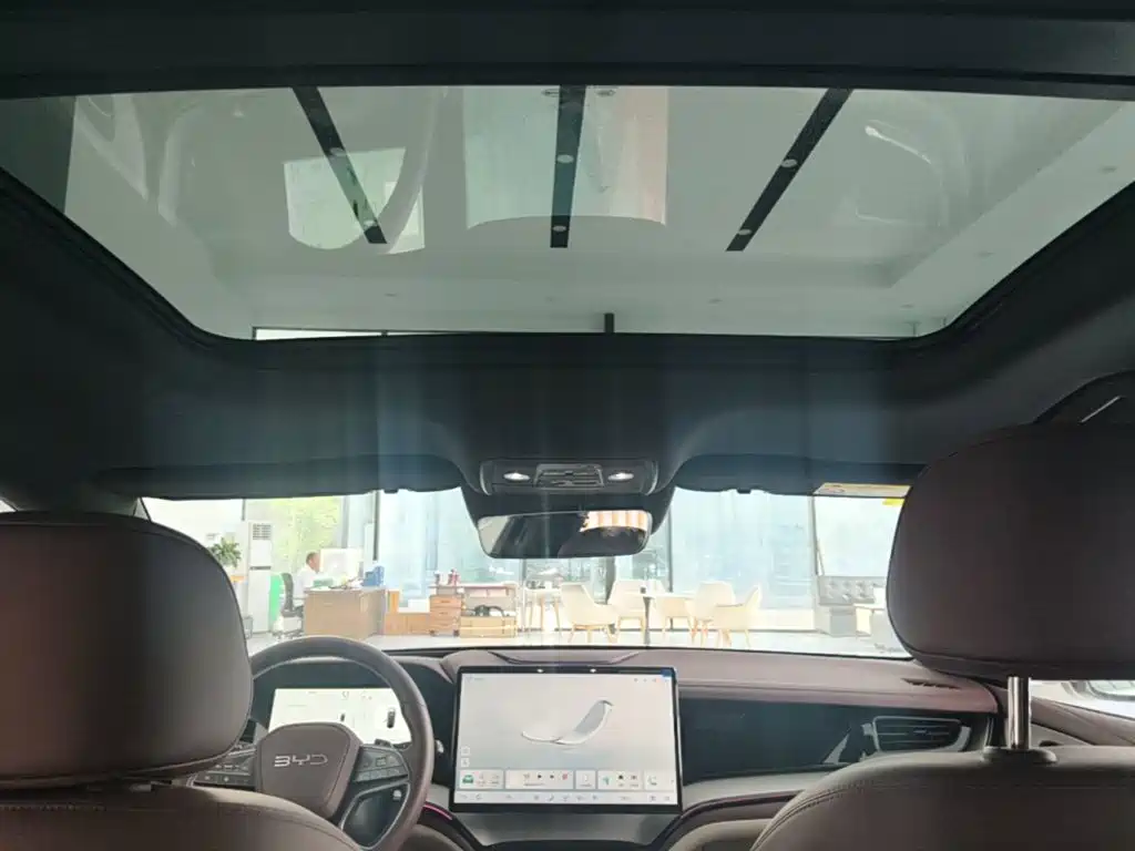 BYD Seal 07 DM-i 2025 — фото 18