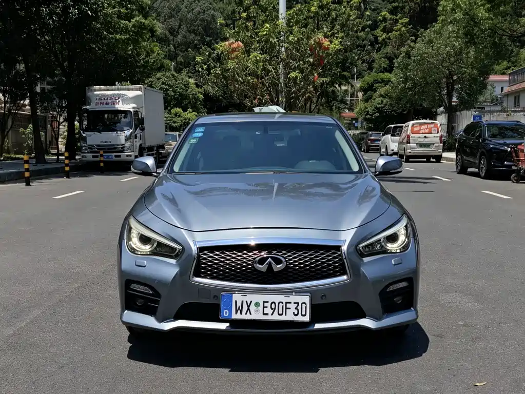 Infiniti Q50L 2017 — фото 2