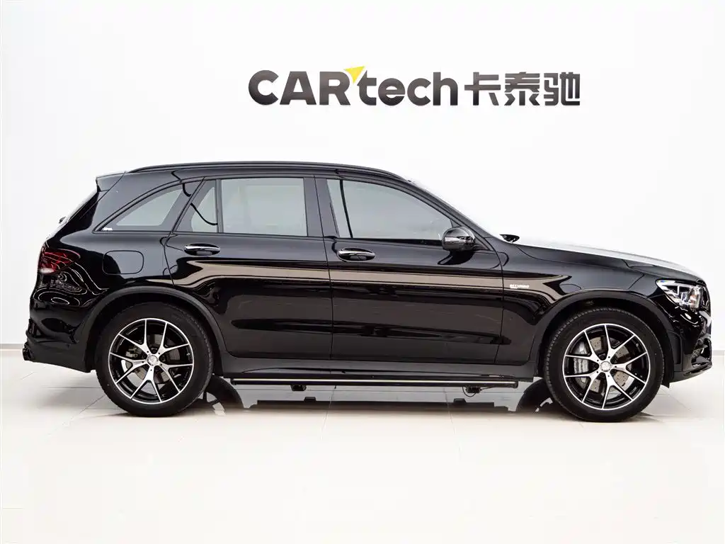 Mercedes-Benz GLC AMG 2023 — фото 3
