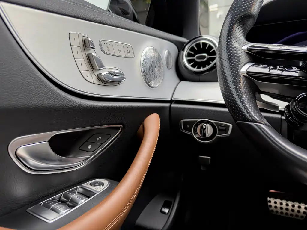 Mercedes-Benz E-Class AMG 2021 — фото 14