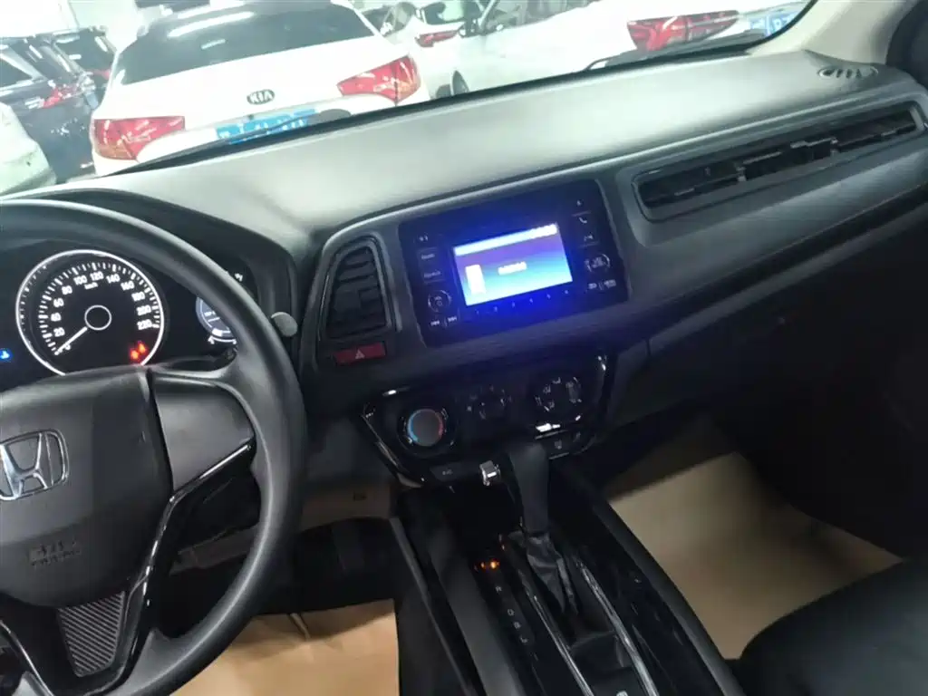 Honda Vezel 2017 — фото 13