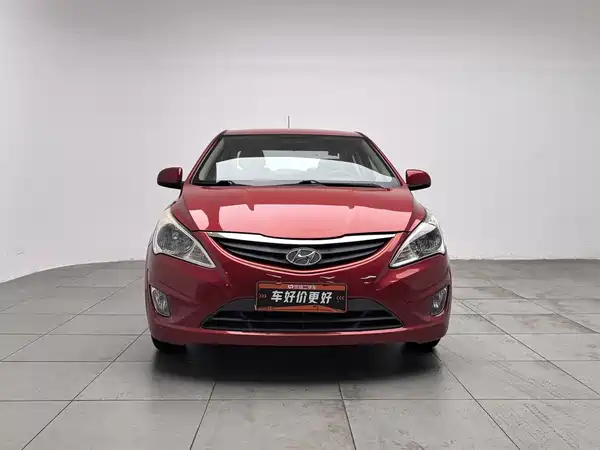 Hyundai Accent 2013