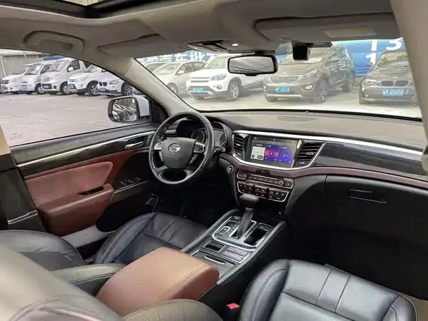 GAC Trumpchi GS8 2018