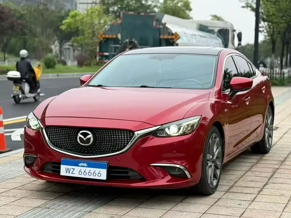 Mazda Atenza 2018 — фото 1