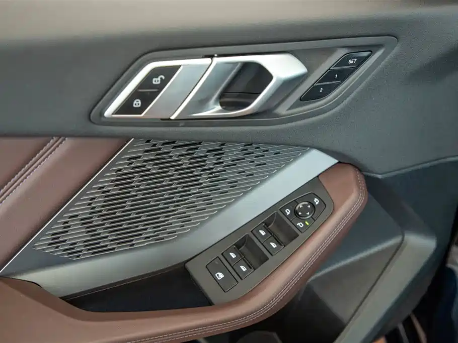 BMW 2 Series 2025 — фото 12