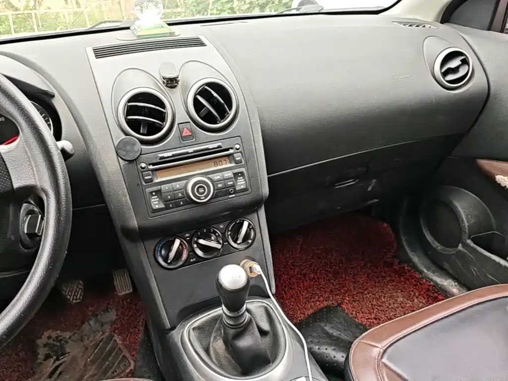 Nissan Qashqai 2015 — фото 13