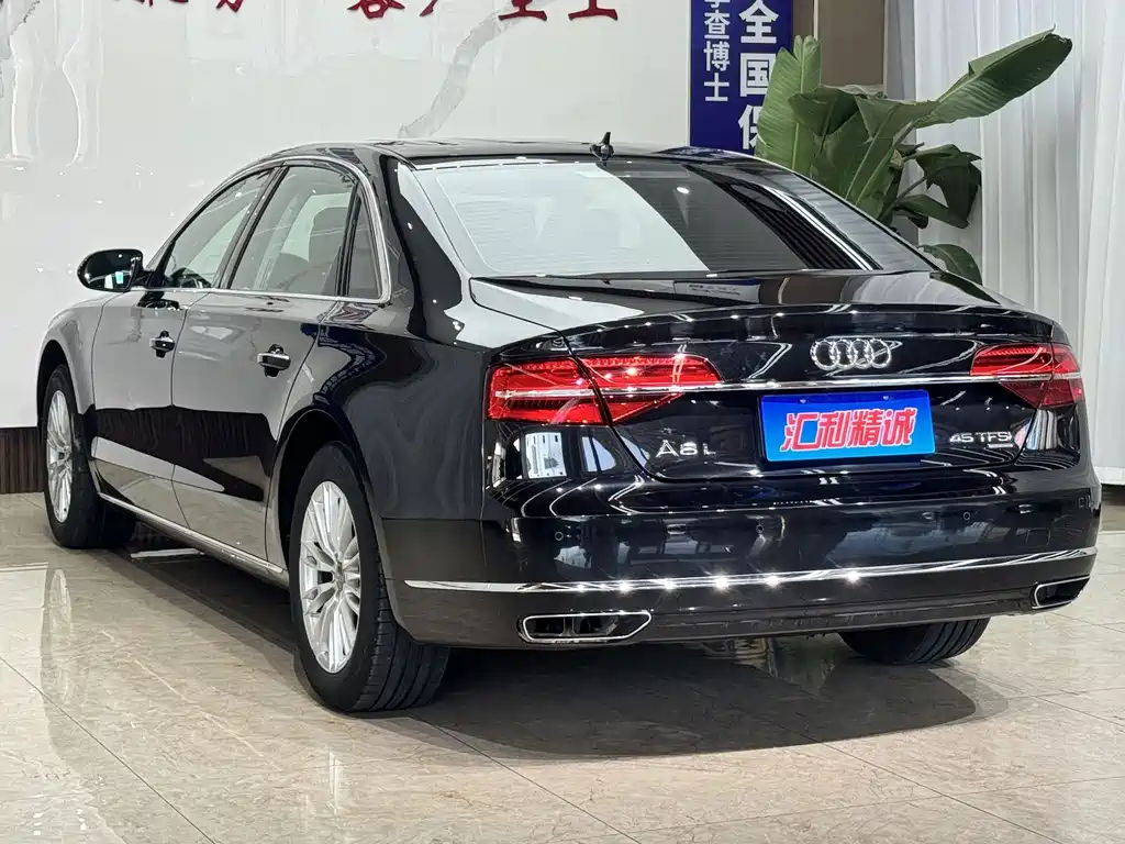 Audi A8 2015 — фото 4