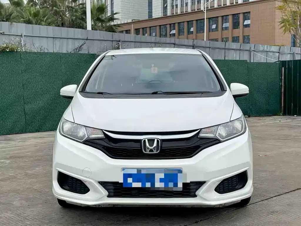 Honda Fit 2018 — фото 2