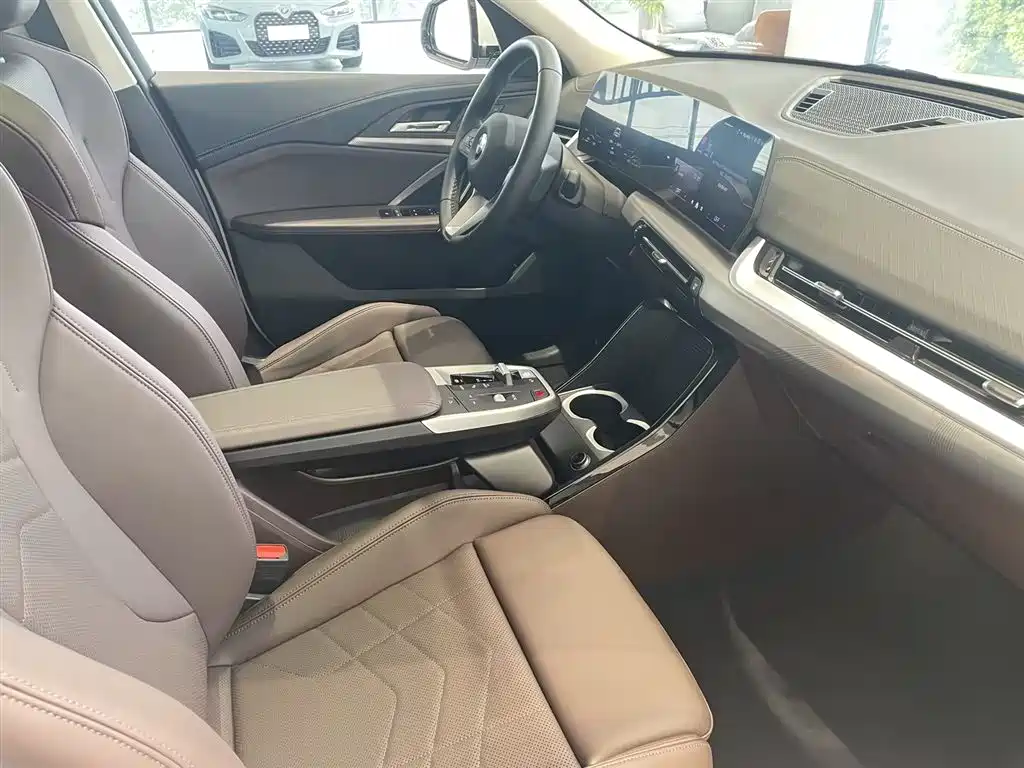 BMW X2 2025 — фото 9