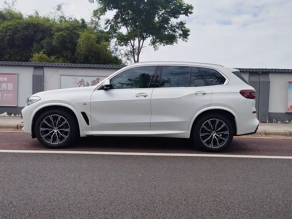 BMW X5 2022 — фото 16