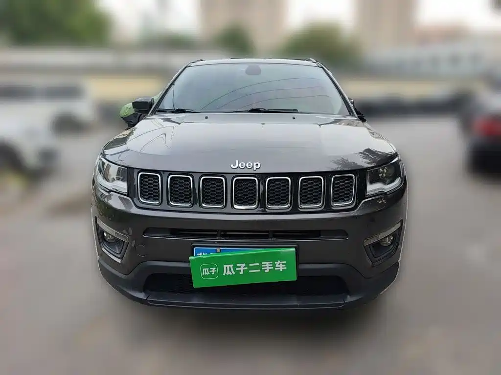 Jeep Compass 2018 — фото 24