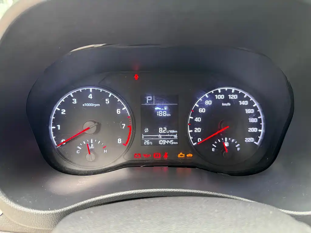 Hyundai Verna 2017 — фото 16
