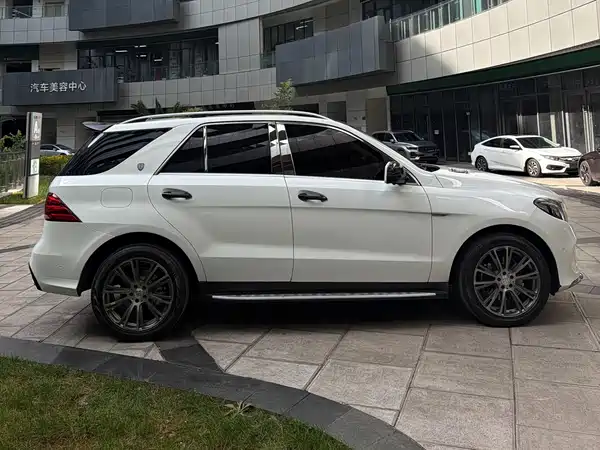 Mercedes-Benz GLE 2017