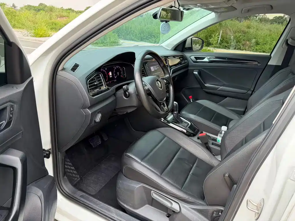 Volkswagen T-Roc 2019