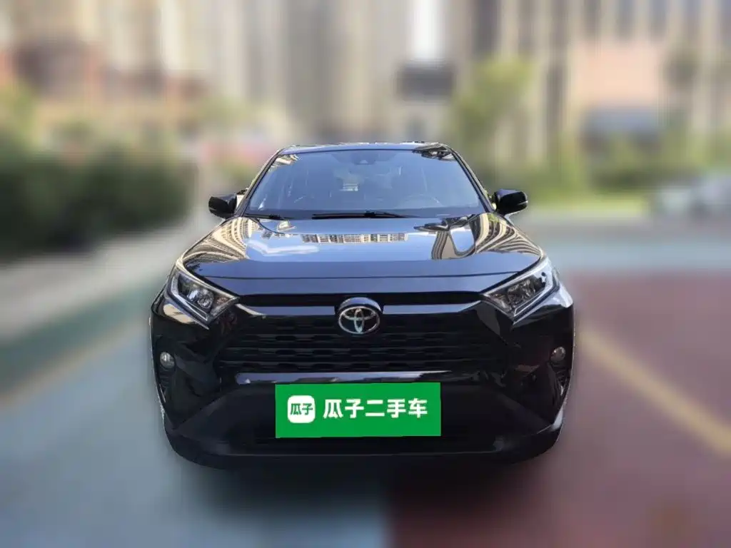 Toyota RAV4 2020 — фото 23