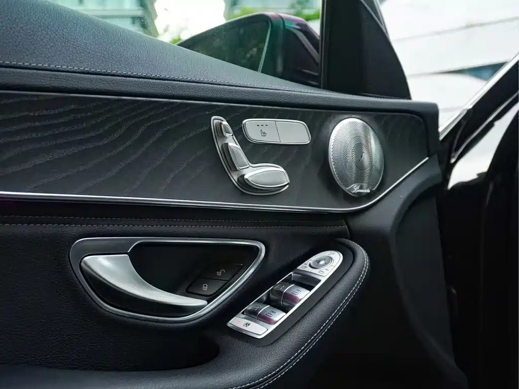 Mercedes-Benz C-Class 2019 — фото 18