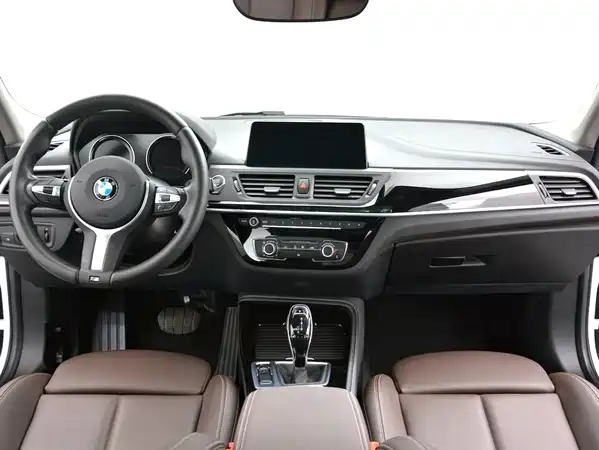 BMW 1 Series 2021