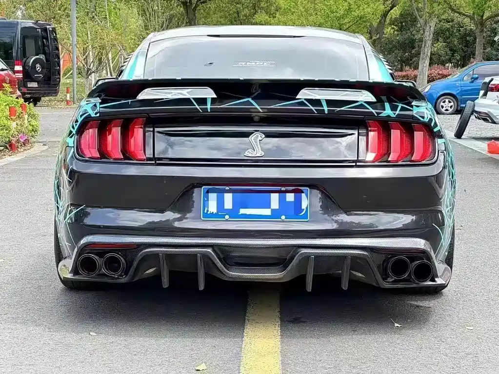 Ford Mustang 2017 — фото 10