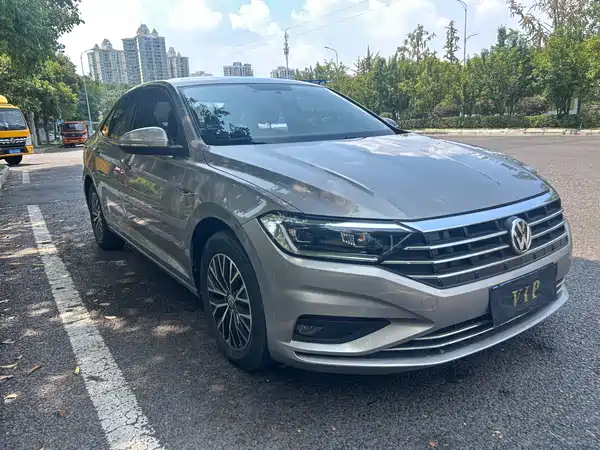 Volkswagen Sagitar 2021