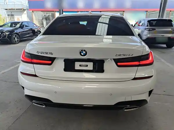 BMW 3 Series 2022