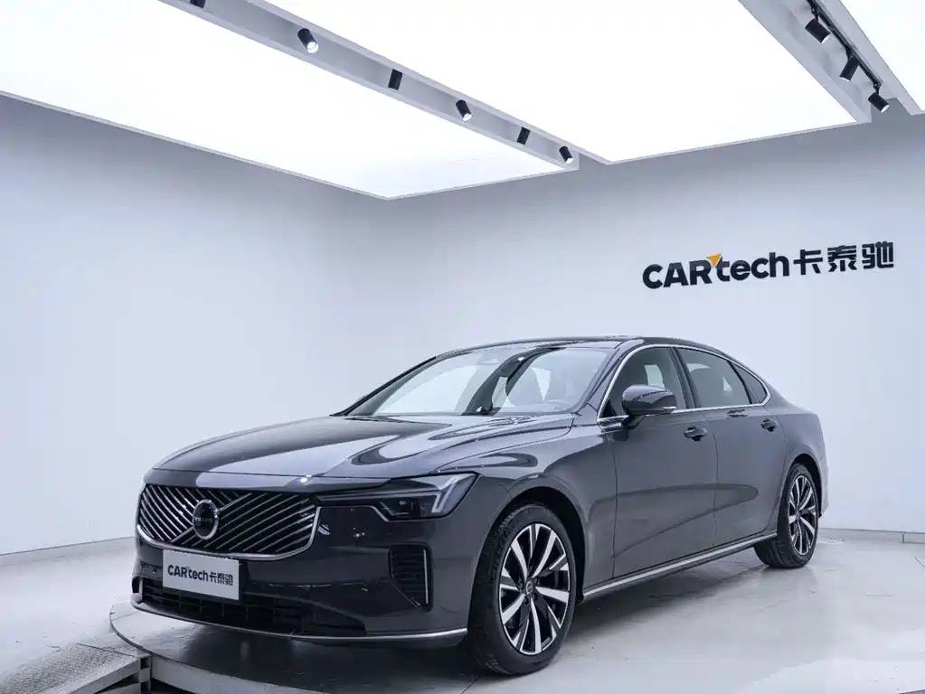 Volvo S90 2025 — фото 11