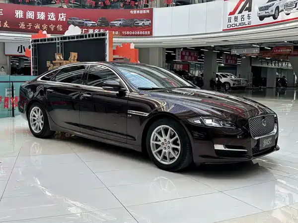 Jaguar XJ 2016