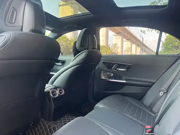 Mercedes-Benz C-Class 2023