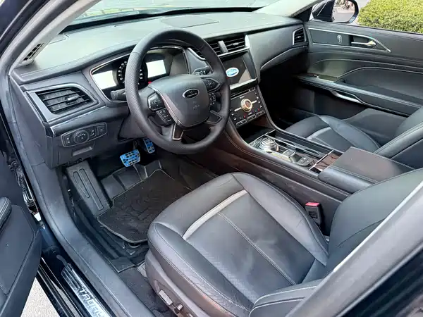 Ford Taurus 2017