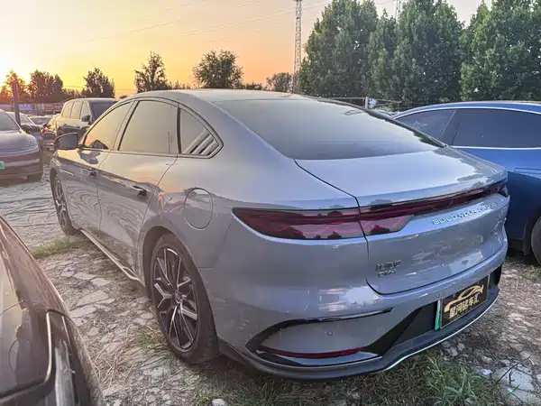 BYD Han 2025