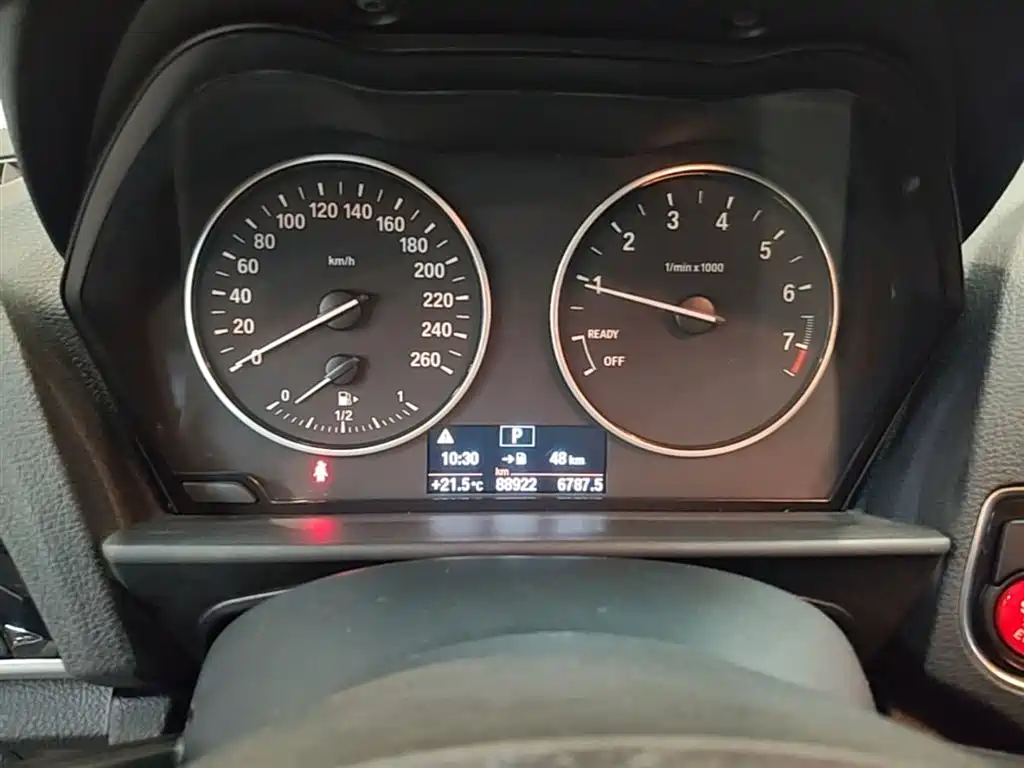 BMW 1 Series 2015 — фото 12