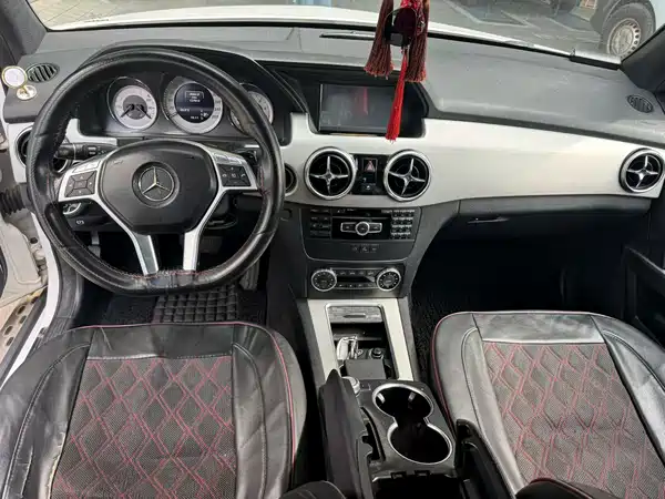 Mercedes-Benz GLK-Class 2015