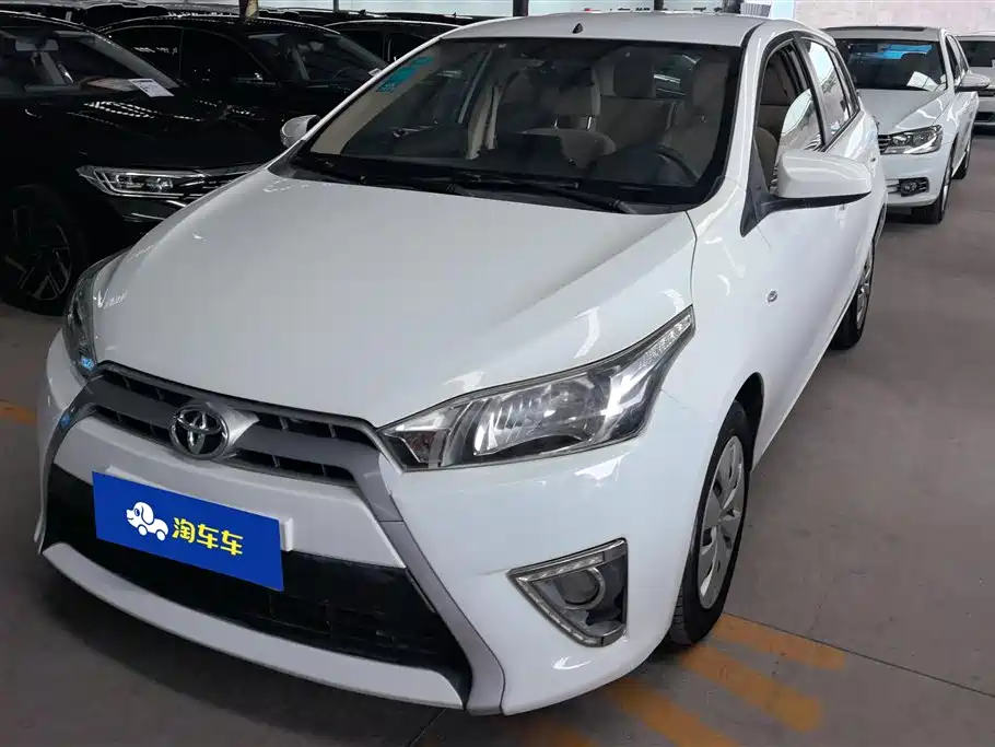 Toyota Yaris L 2015
