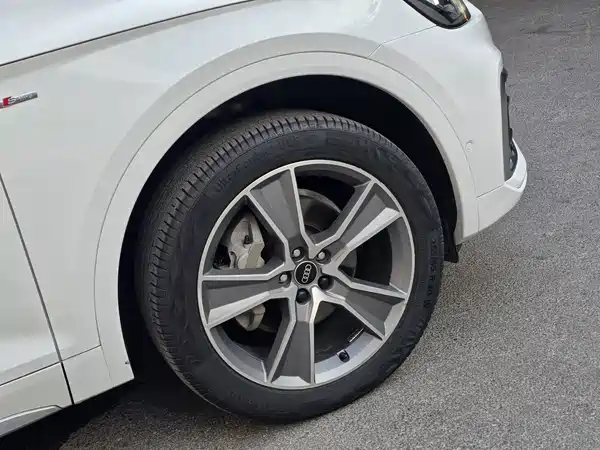 Audi Q5L 2022