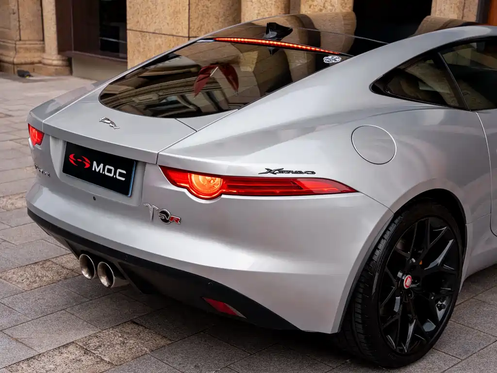 Jaguar F-TYPE 2015 — фото 18