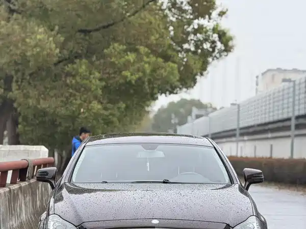 Mercedes-Benz CLS 2013