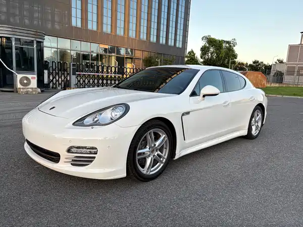 Porsche Panamera 2012