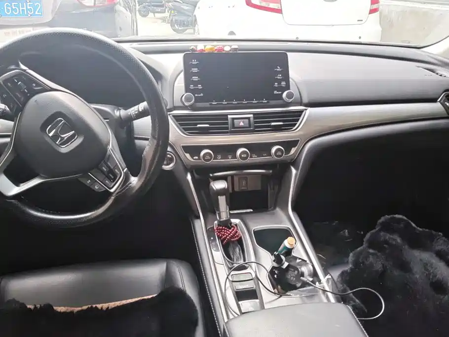 Honda Accord 2021 — фото 16