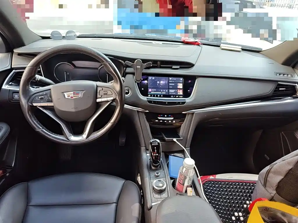 Cadillac XT6 2021 — фото 13