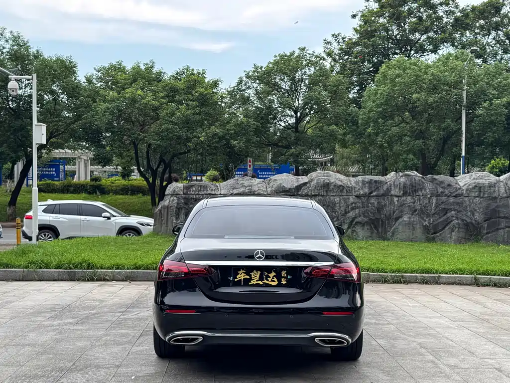Mercedes-Benz E-Class 2023