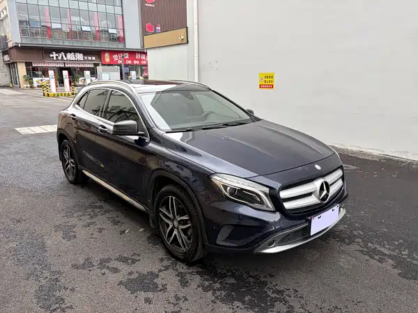 Mercedes-Benz GLA 2016