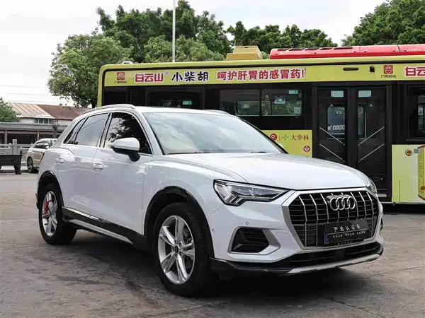 Audi Q3 2022
