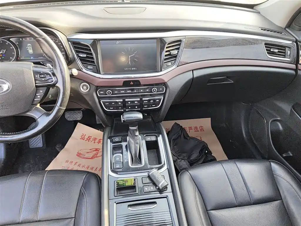 GAC Motor Trumpchi GS8 2019 — фото 13