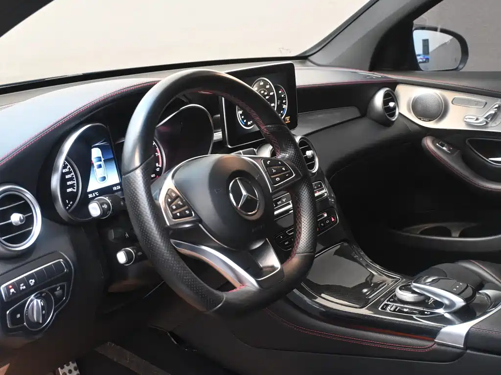 Mercedes-Benz GLC Coupe AMG 2018 — фото 9