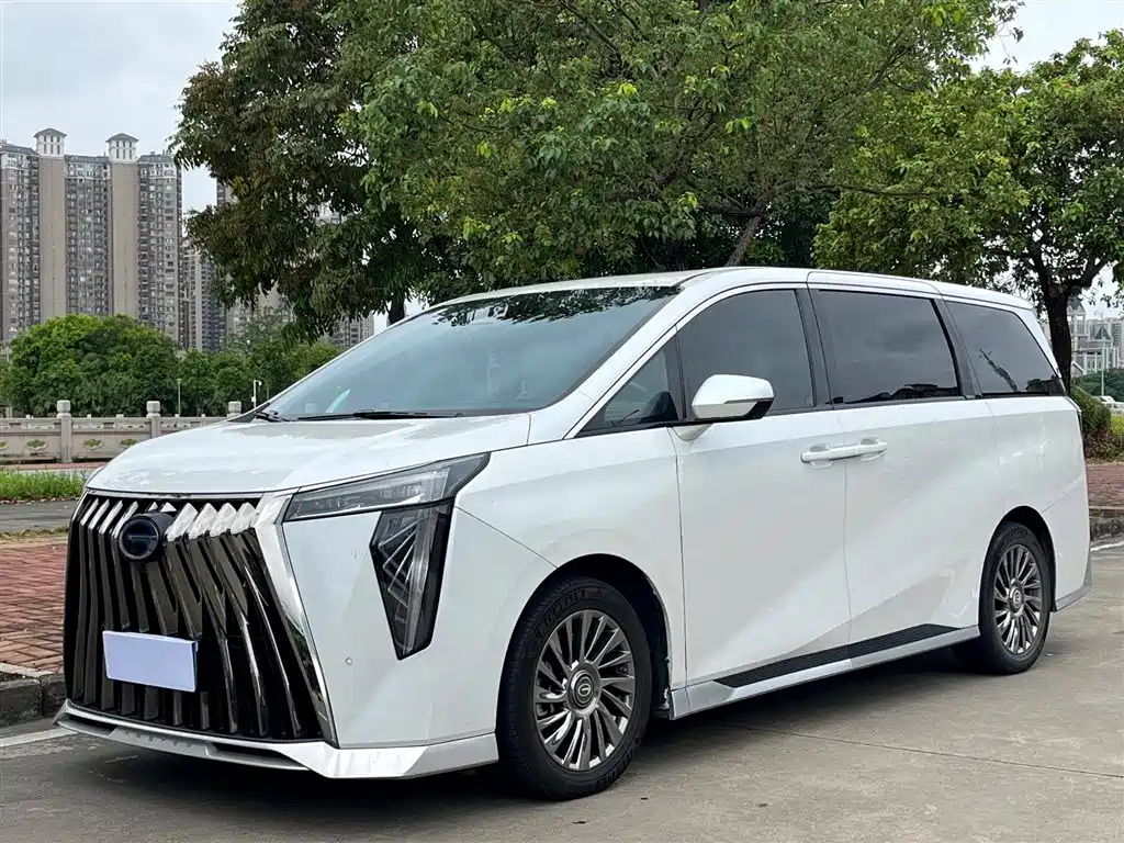 GAC Motor Trumpchi M8 2022 — фото 1