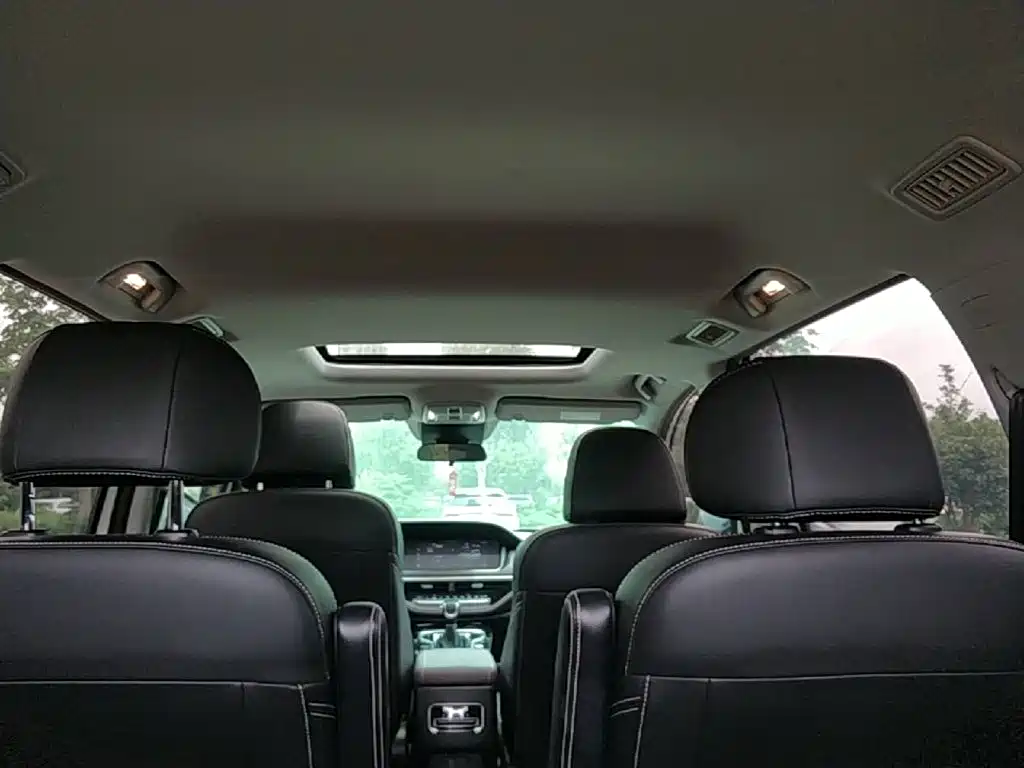GAC Motor Trumpchi M6 2023 — фото 18