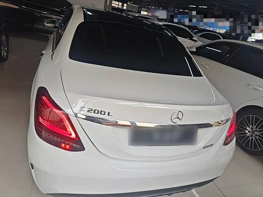 Mercedes-Benz C-Class 2021