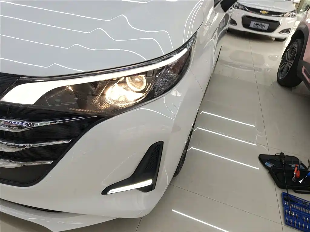 GAC Motor Trumpchi M6 2021 — фото 15
