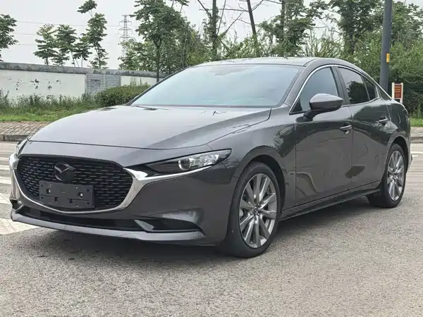 Mazda 3 Axela 2024